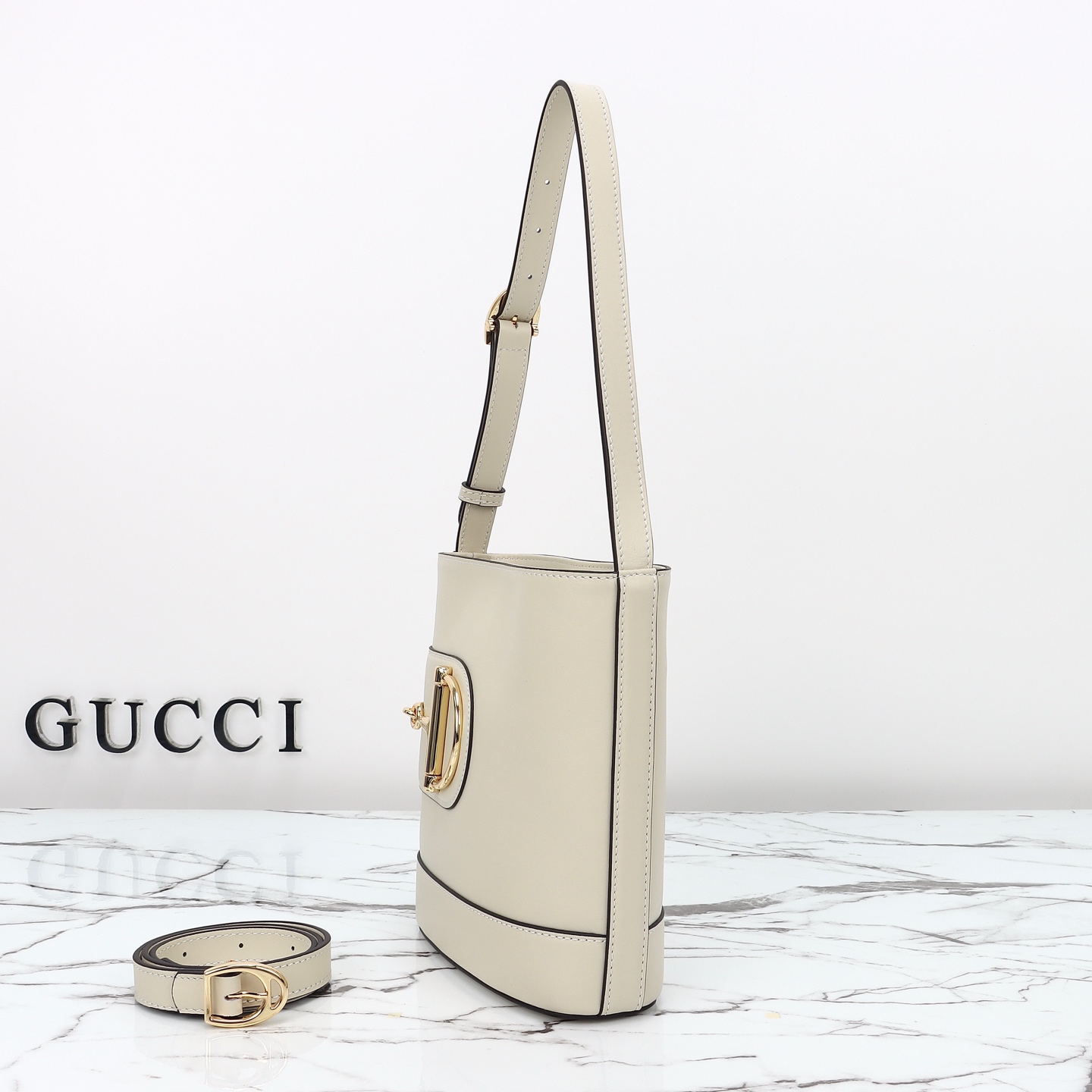 Gucci 73 small bucket bag ‎833665 AAEC2 9540