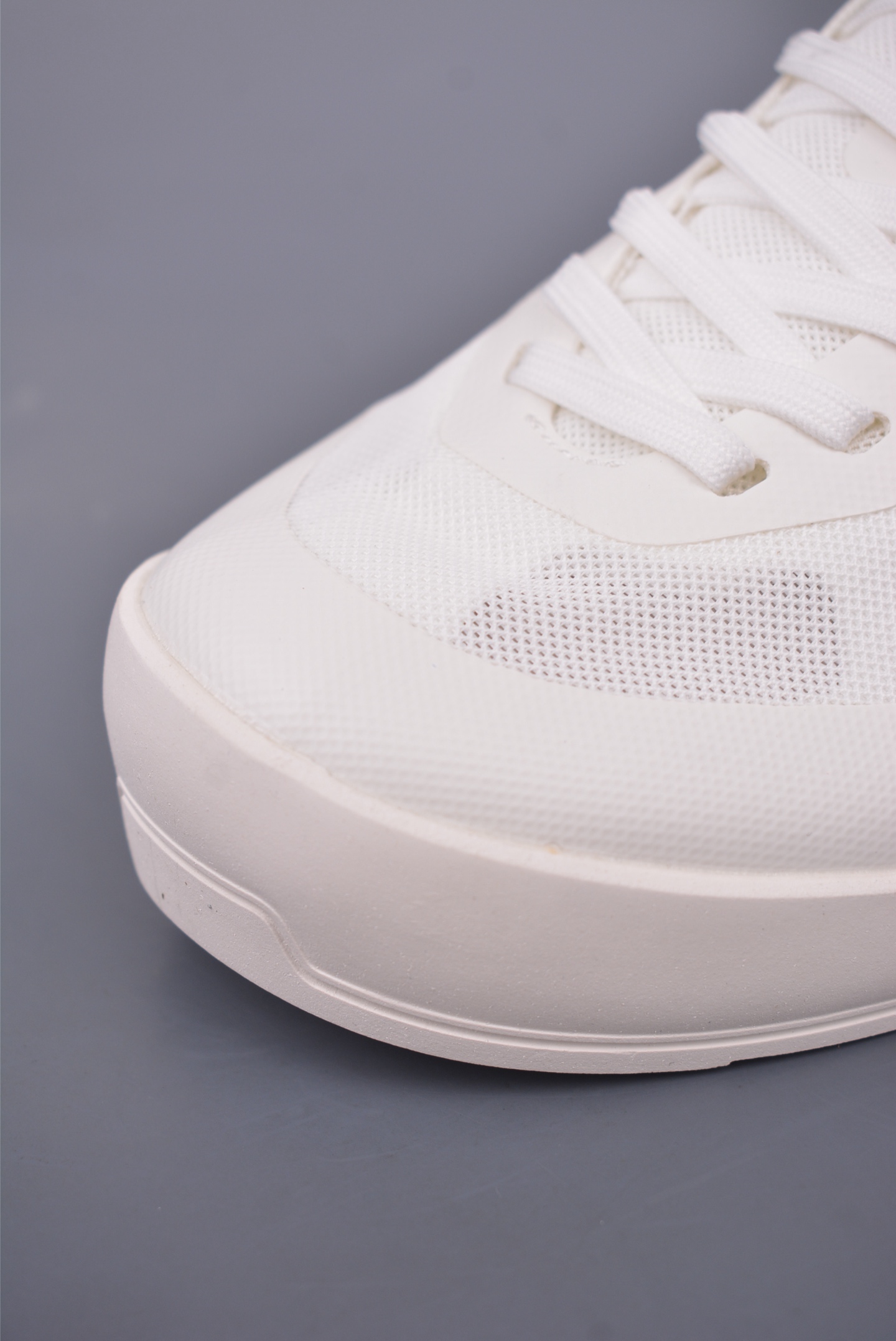 Arc'teryx Konseal LT Outdoor Shoes White 077218-439746