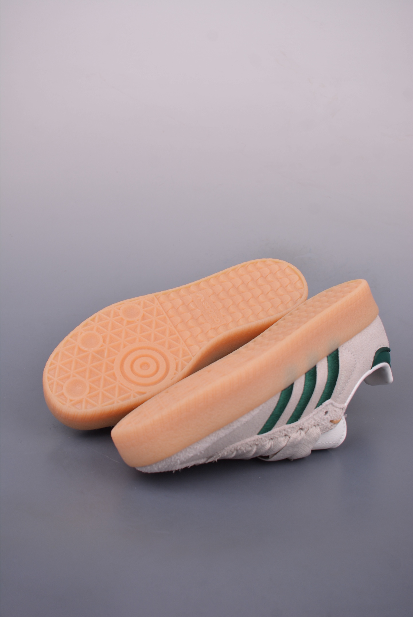 Adidas Barreda Decode casual sneakers white, gray and green JQ0255