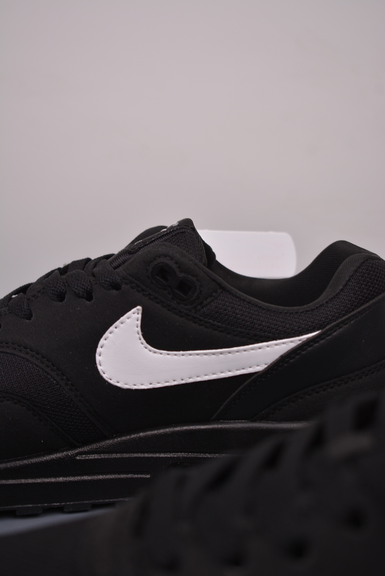 Nike Air Max 1 Black White original series all black and white FZ0628-010