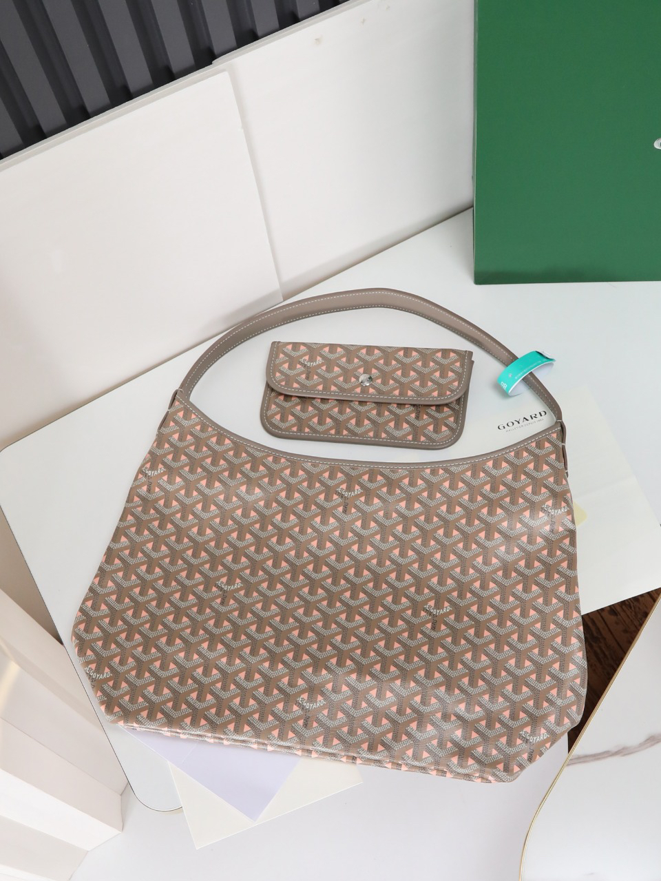 Goyard bohemian hobo 020223