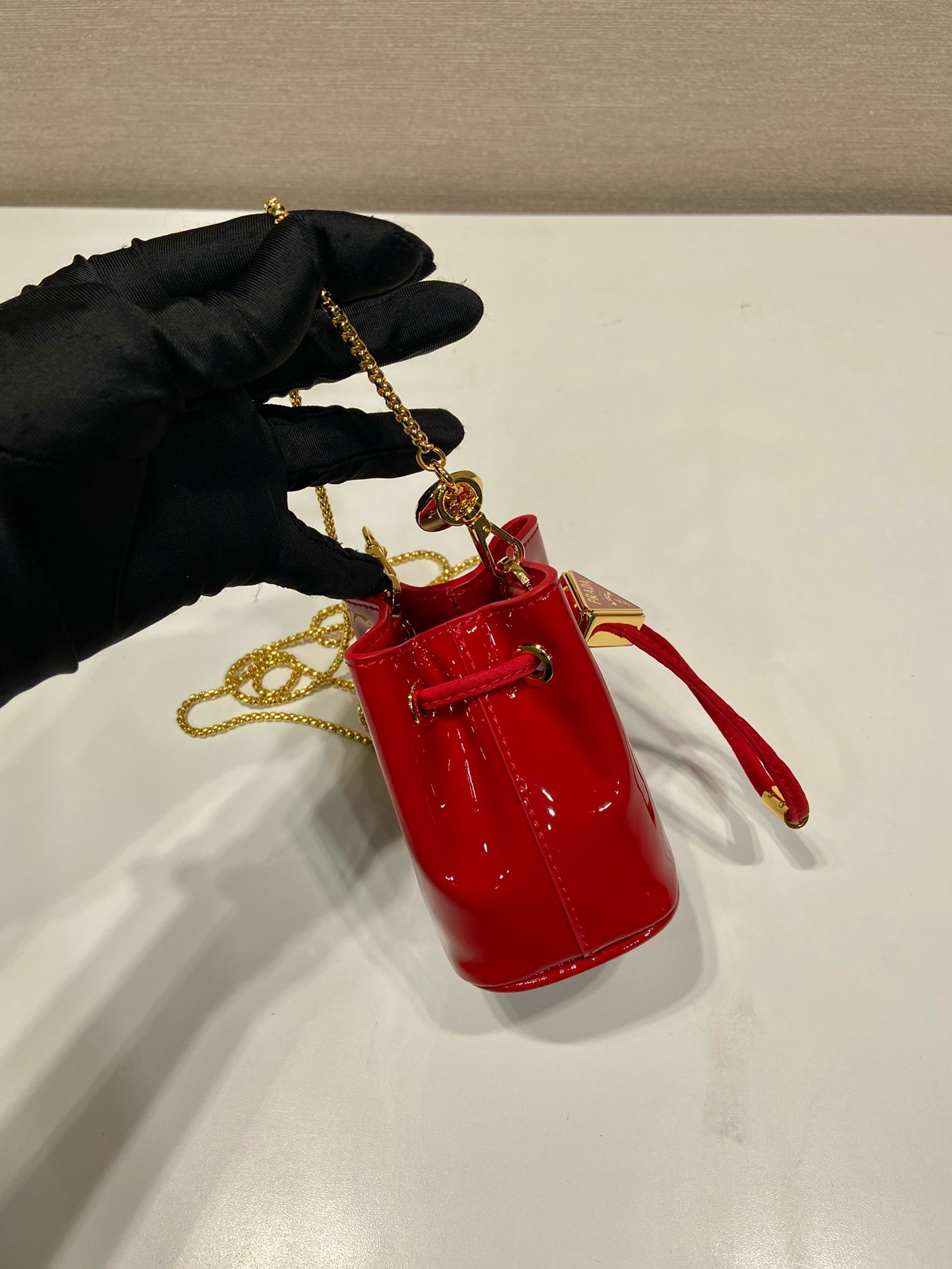 Prada patent leather small bucket 1NR016