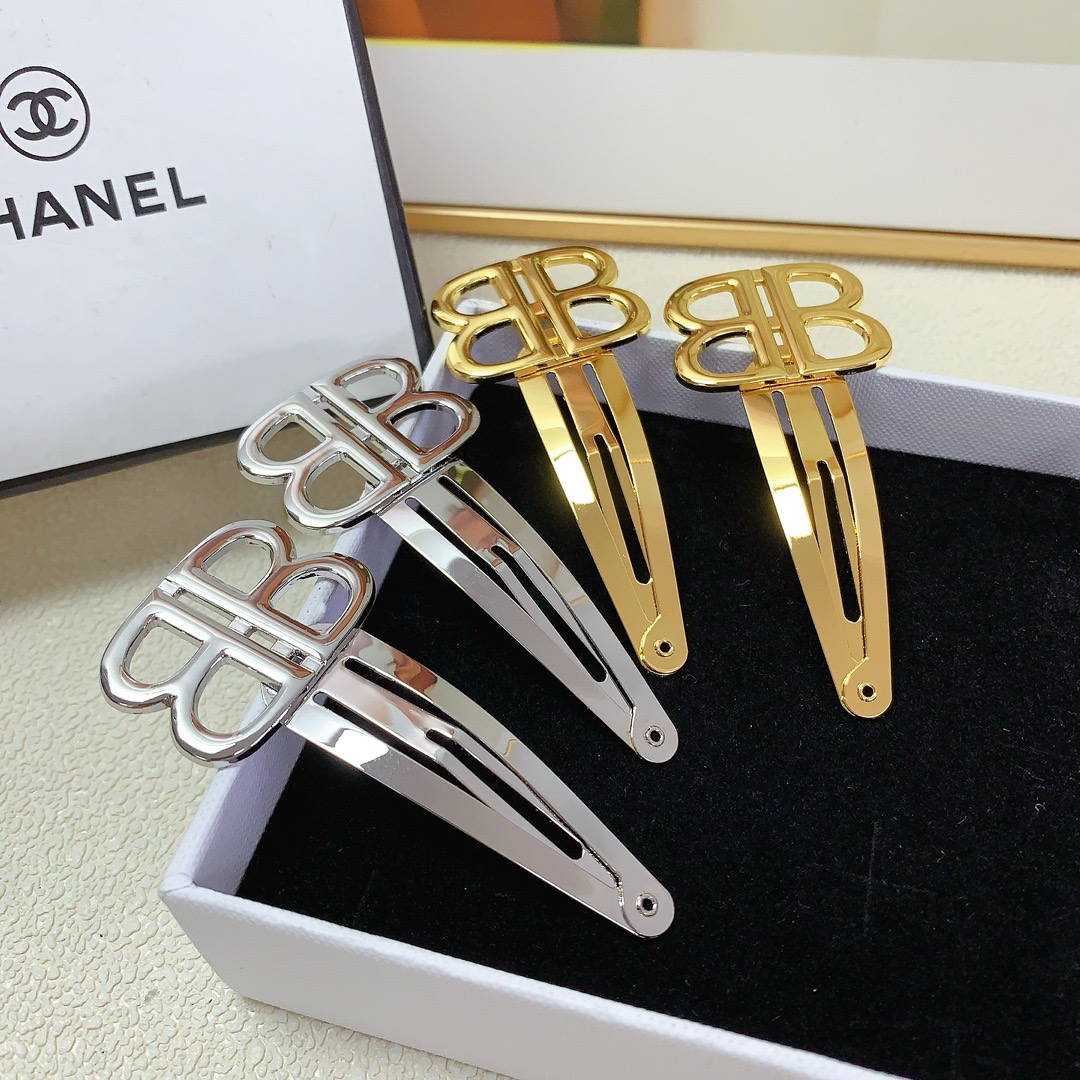 Balenciaga BB hair clip