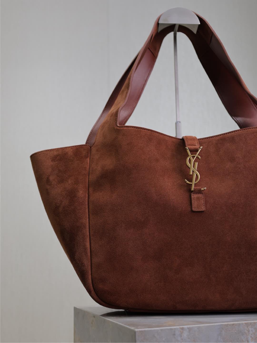 Yves Saint Laurent Bea hobo bag 763435