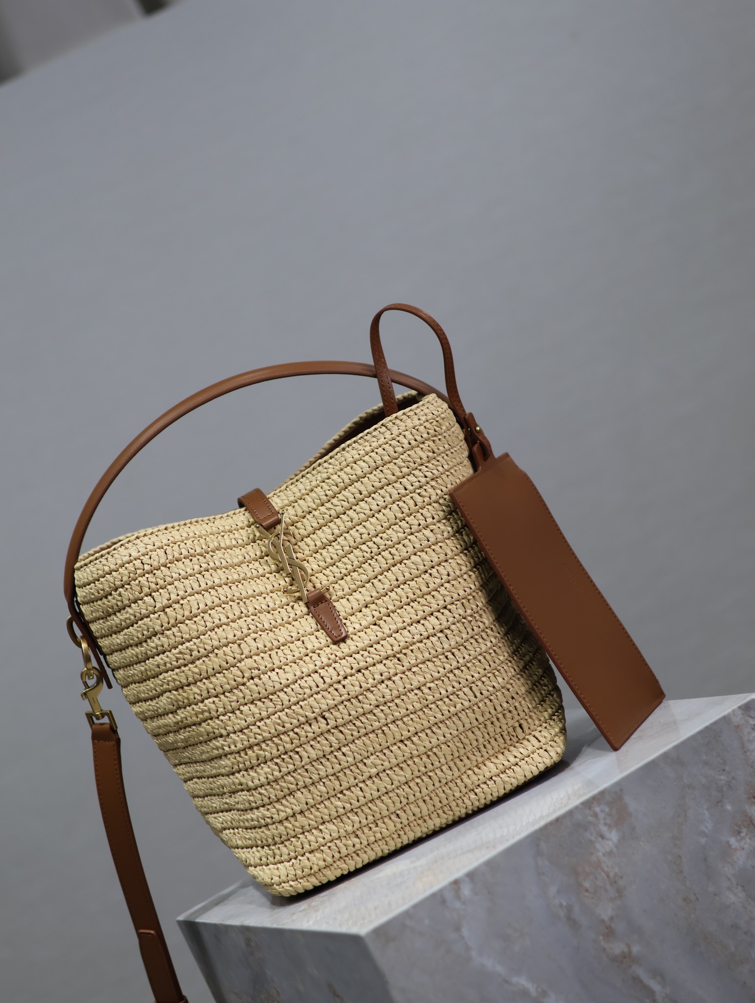 Yves Saint Laurent LE 37 woven bucket bag 742828