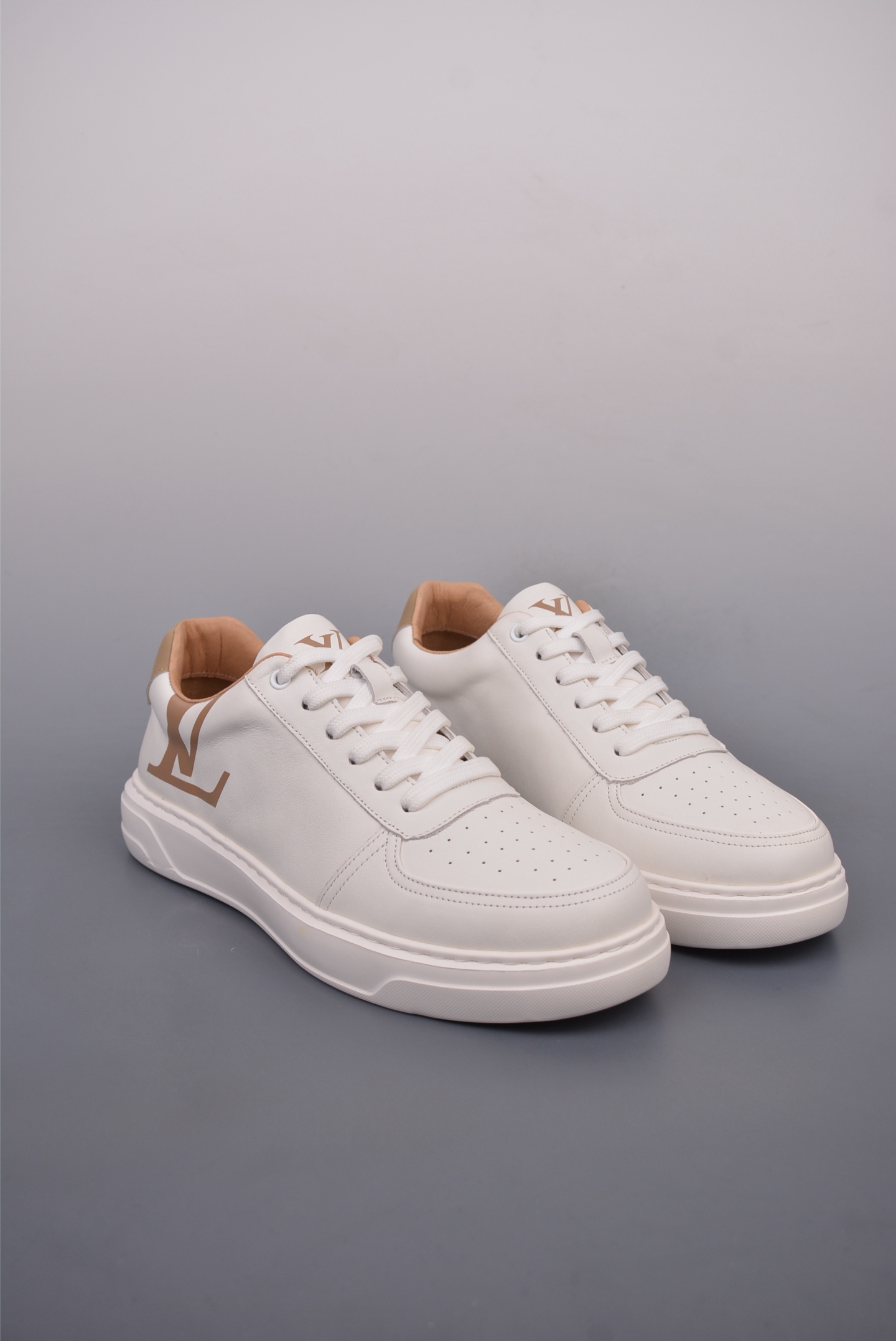 Louis Vuitton sneakers white 51BCOLORE