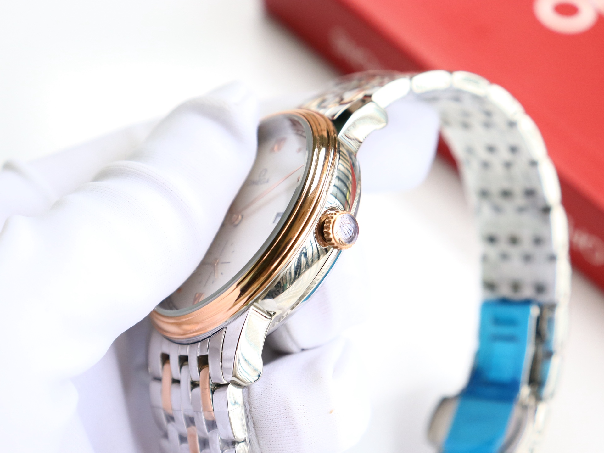 Omega De Ville series two-hand semi-mechanical men's watch