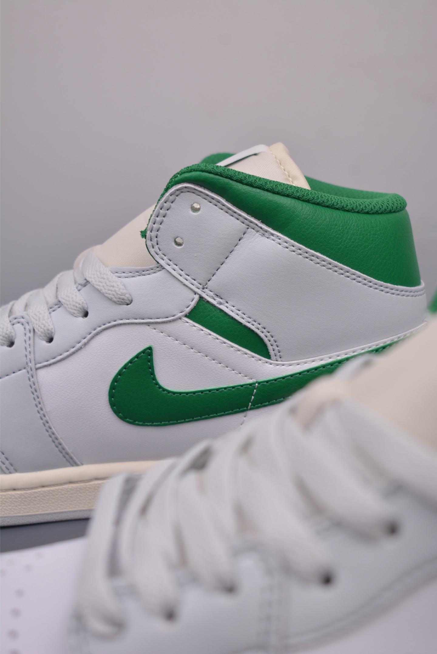 Nike Air Jordan 1 Mid AJ1 Leather Grey White Green DQ8423-142