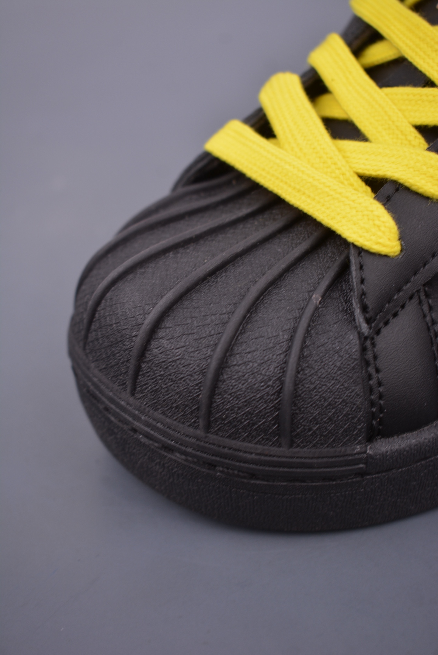 Pharrell x Adidas Superstar 92 Black, White and Yellow JI4267
