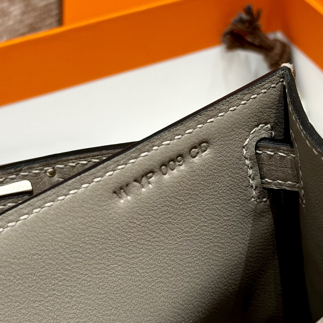 Hermès Kelly Pochette 18Gris tourterlle handbag (handmade to order)