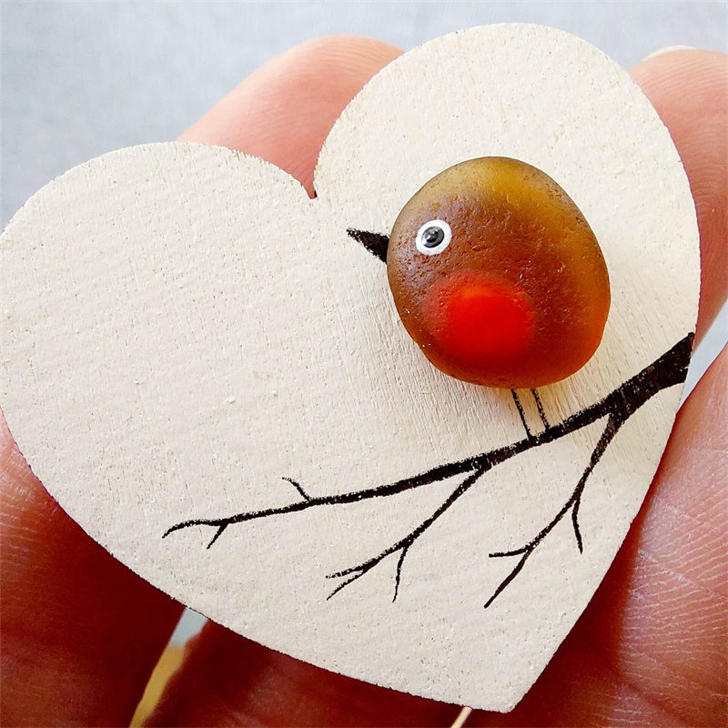 Sea Glass Robin Heart Decoration