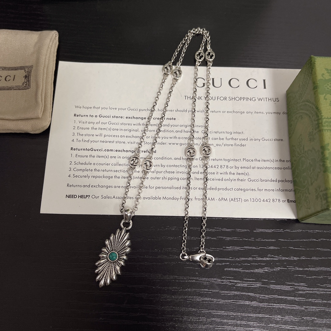 Gucci GG Sunflower Vintage Necklace
