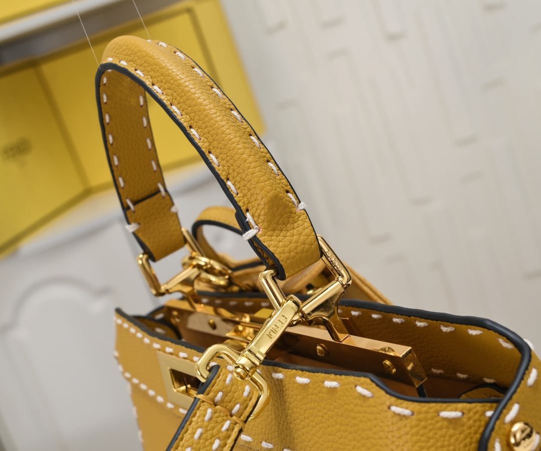 FENDI ekaboo ISeeU medium handbag 3310