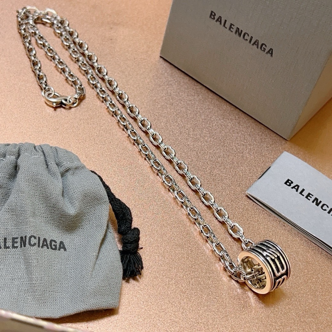 Balenciaga Ring Chain Vintage Necklace