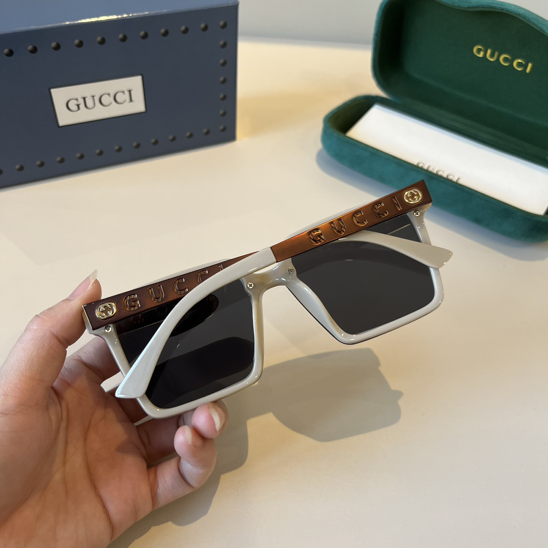 Gucci Square Frame Sunglasses