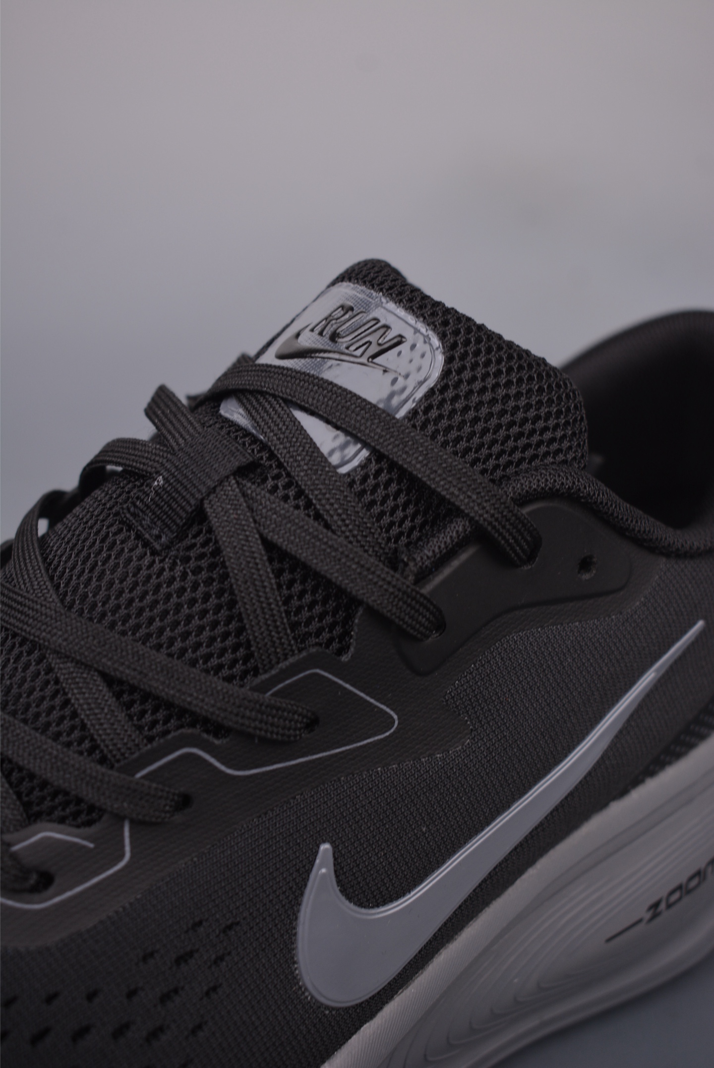 Nike Air Zoom Vomero 18X Black Grey HM2519-372