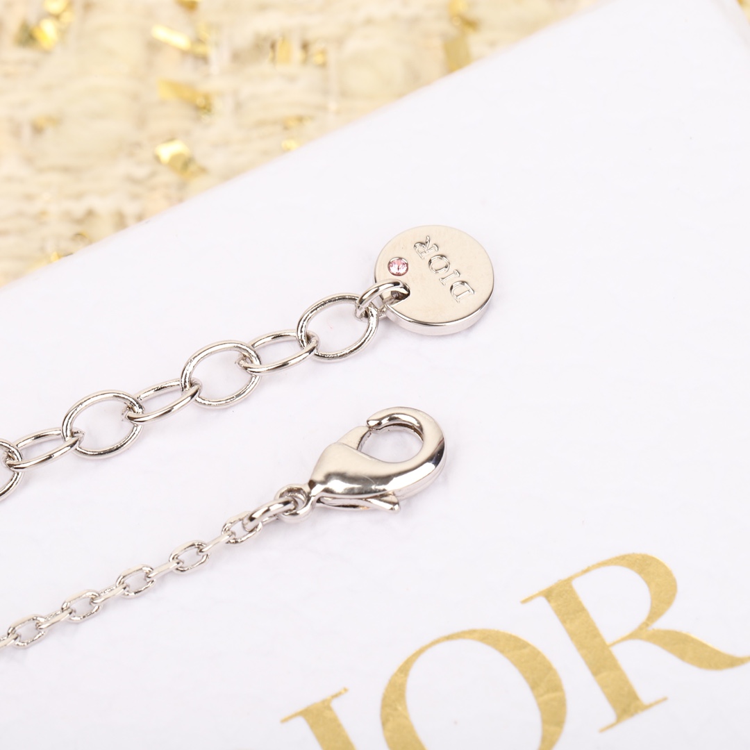 Dior diamond CD pink diamond necklace