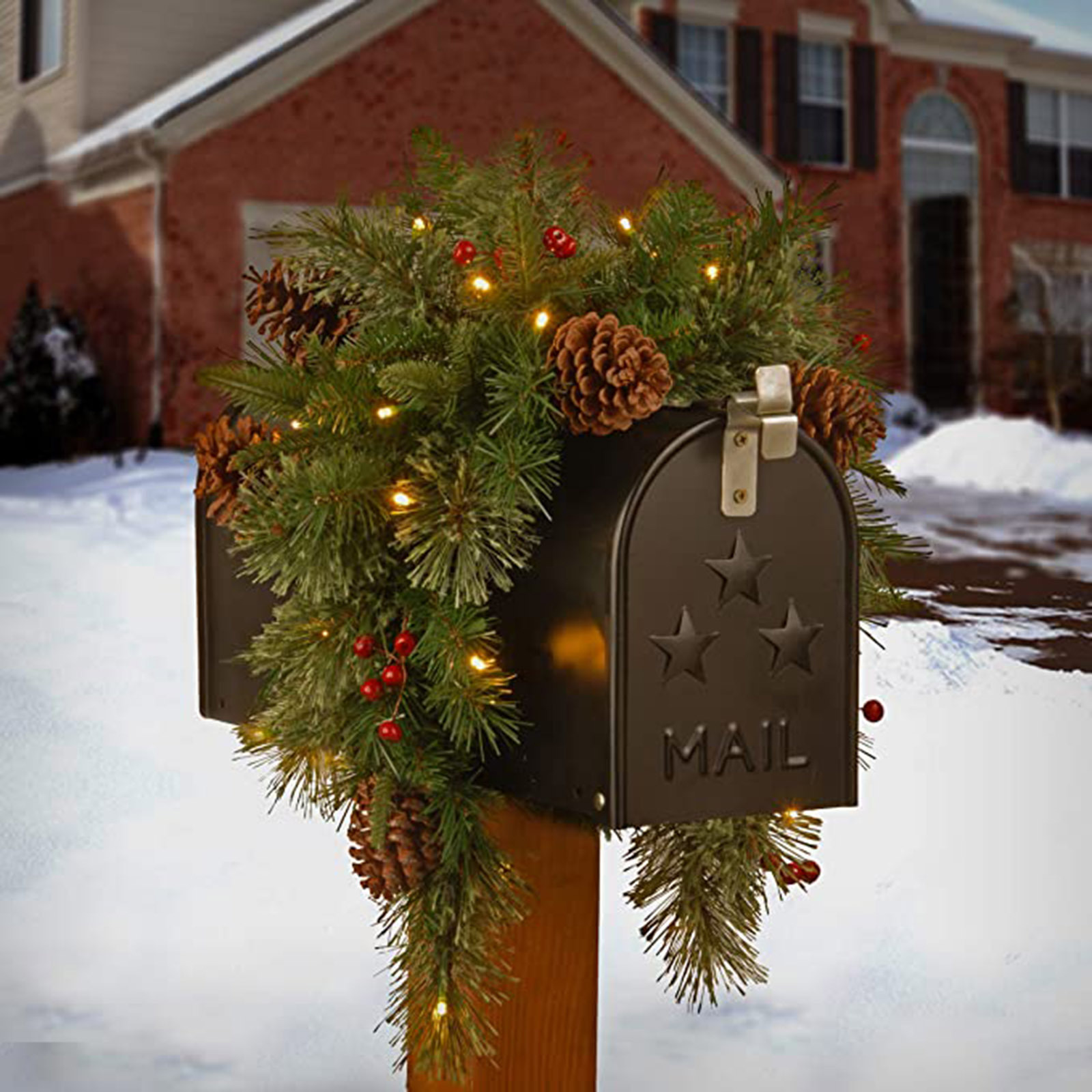 🎄Early Christmas Sale 49% OFF🔥A pre-lit faux mailbox garland decoration that feels like a real urn filler