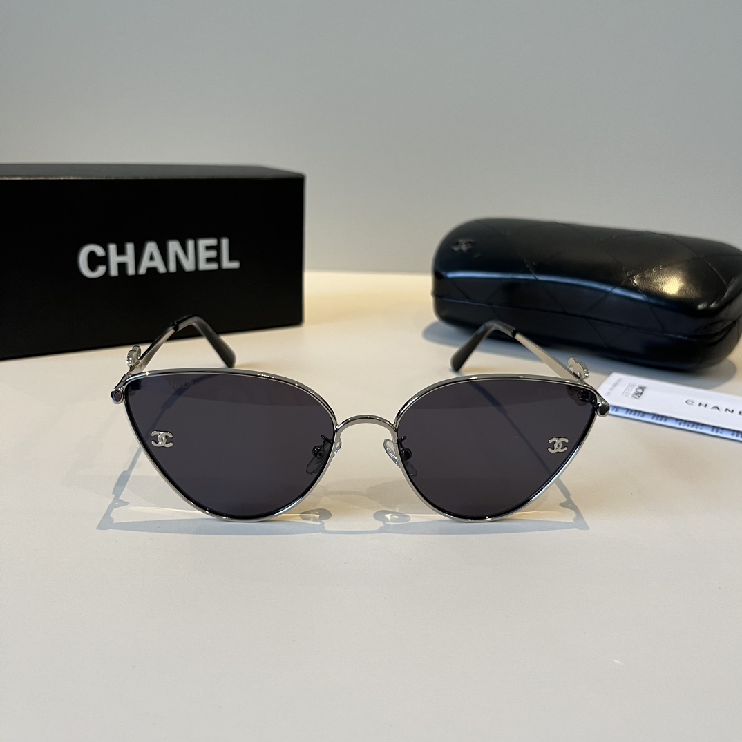 Chanel round frame sunglasses