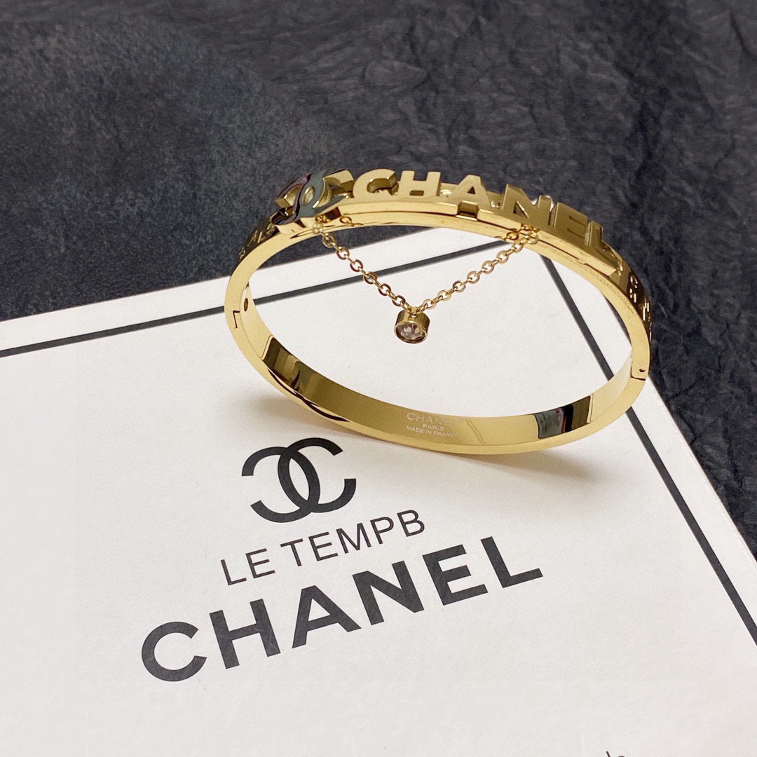 Chanel chain bracelet