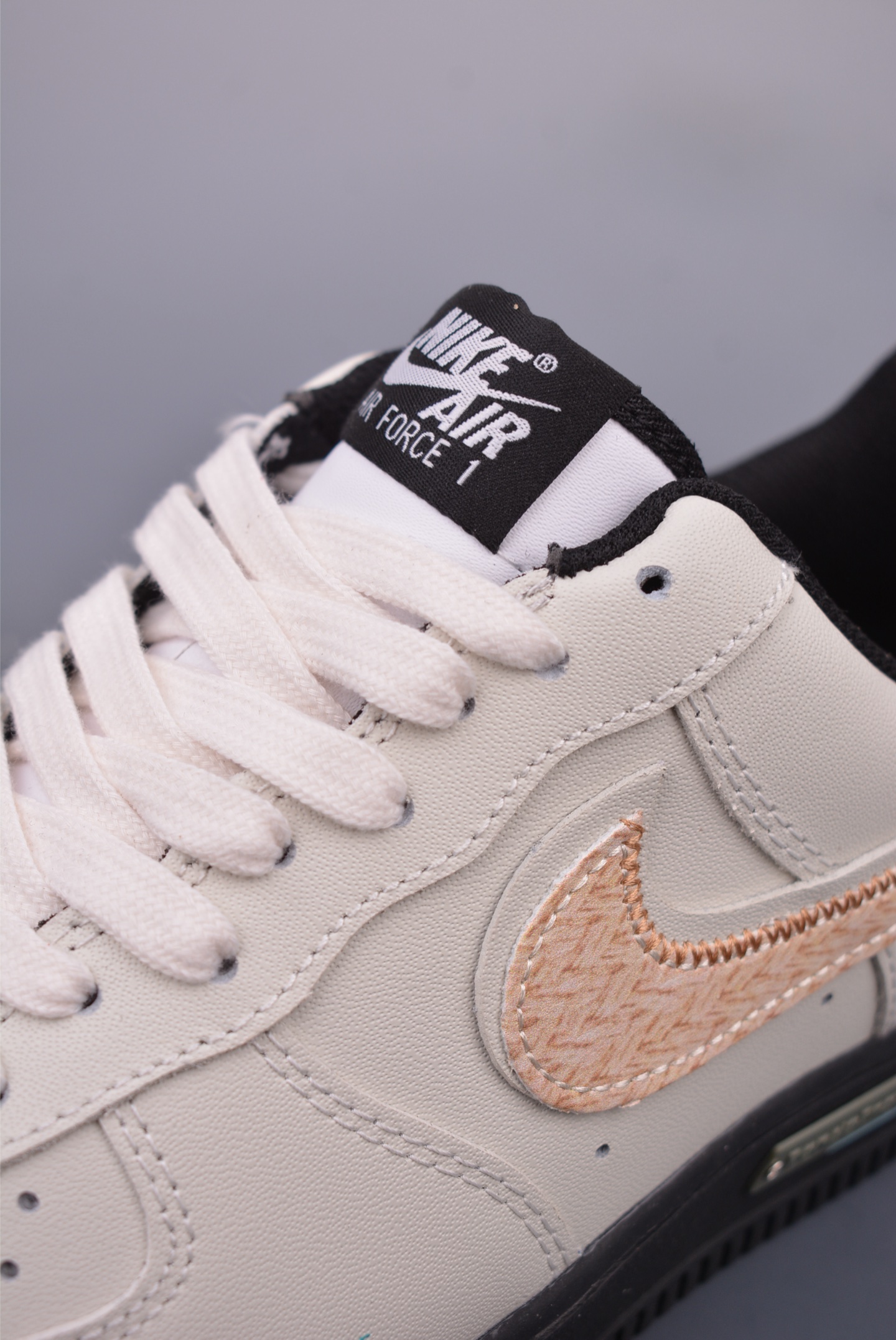 Nike Air Force 1 Low 