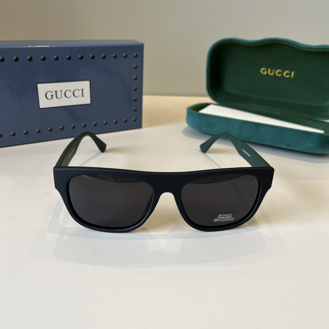 Gucci Round Frame Sunglasses
