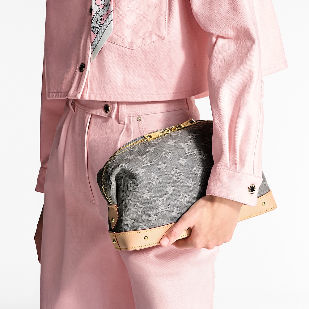 Louis Vuitton Large Cosmetic Bag M13750