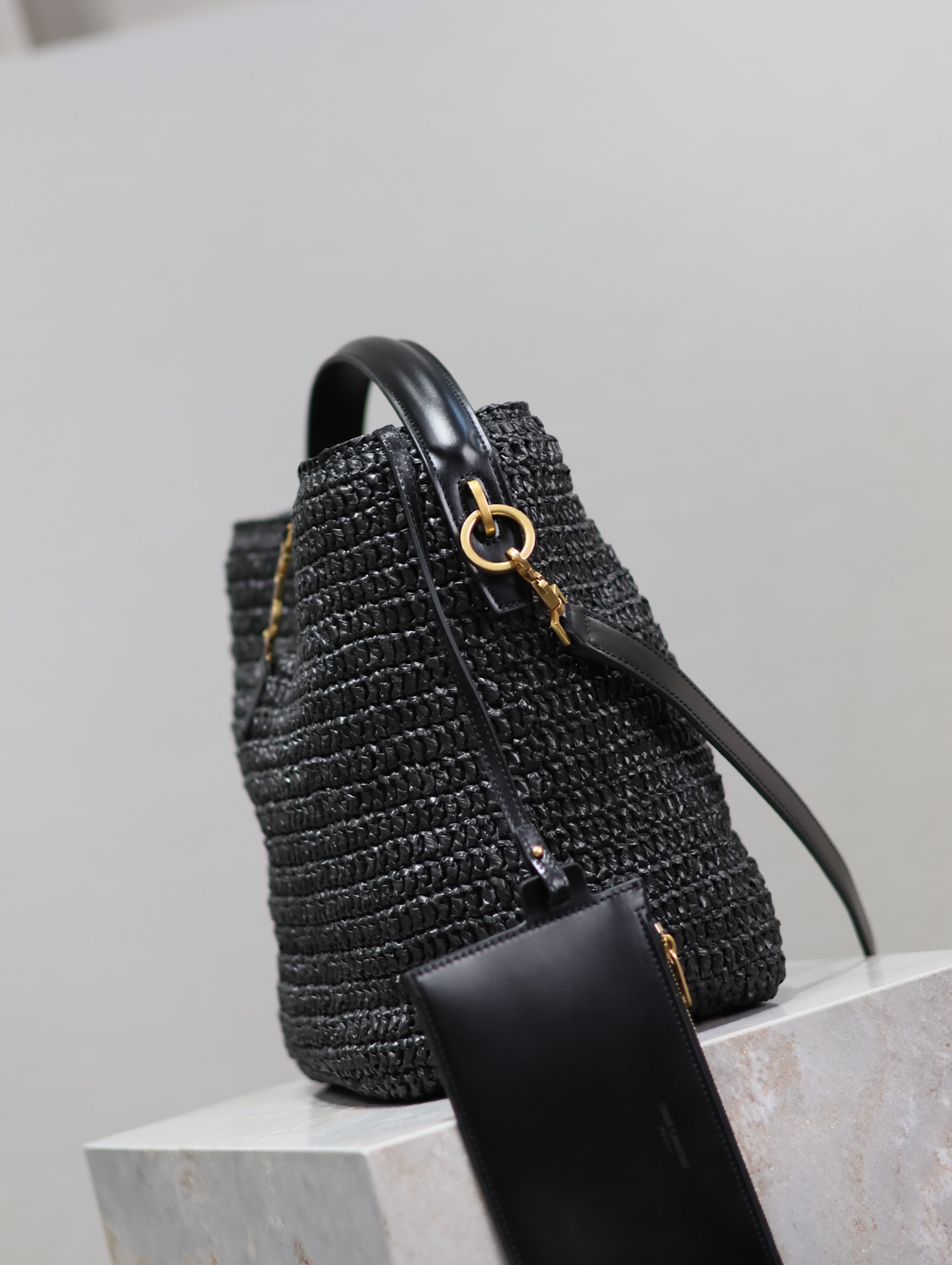 Yves Saint Laurent LE 37 woven bucket bag 742828