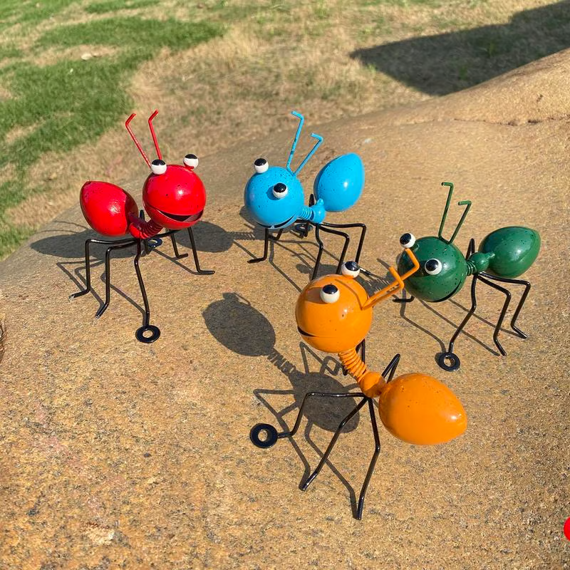 🔥ON SALE - 45% OFF🔥Creative Metal Ants Garden Decor-10*8*10cm(size)
