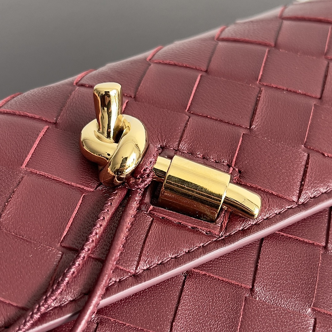 Bottega Veneta Andiamo Clutch Wallet 741504