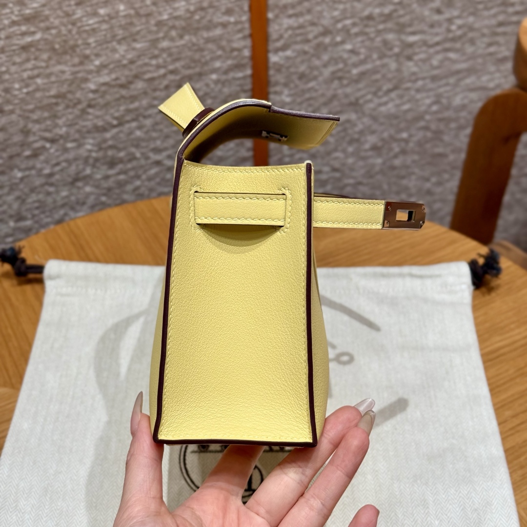 Hermès Kelly Pochette 1ZJaune Poussin Handbag (Handmade to Order)