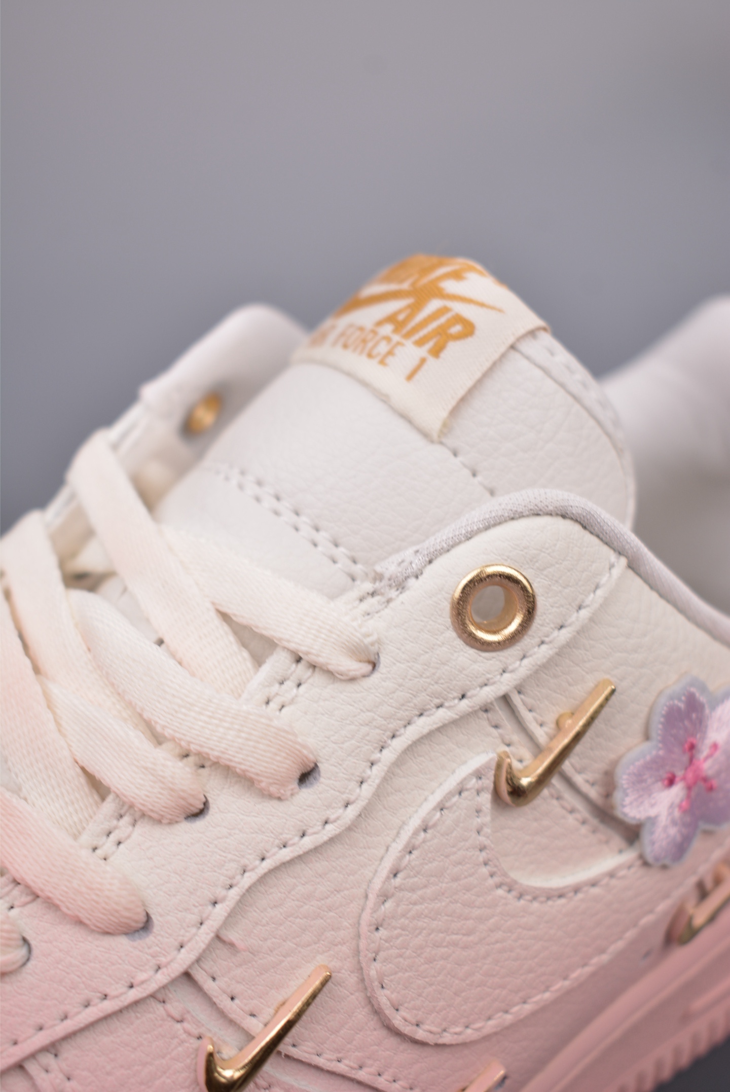 Nike Air Force 1 07 Low Sakura Love FC3654-121