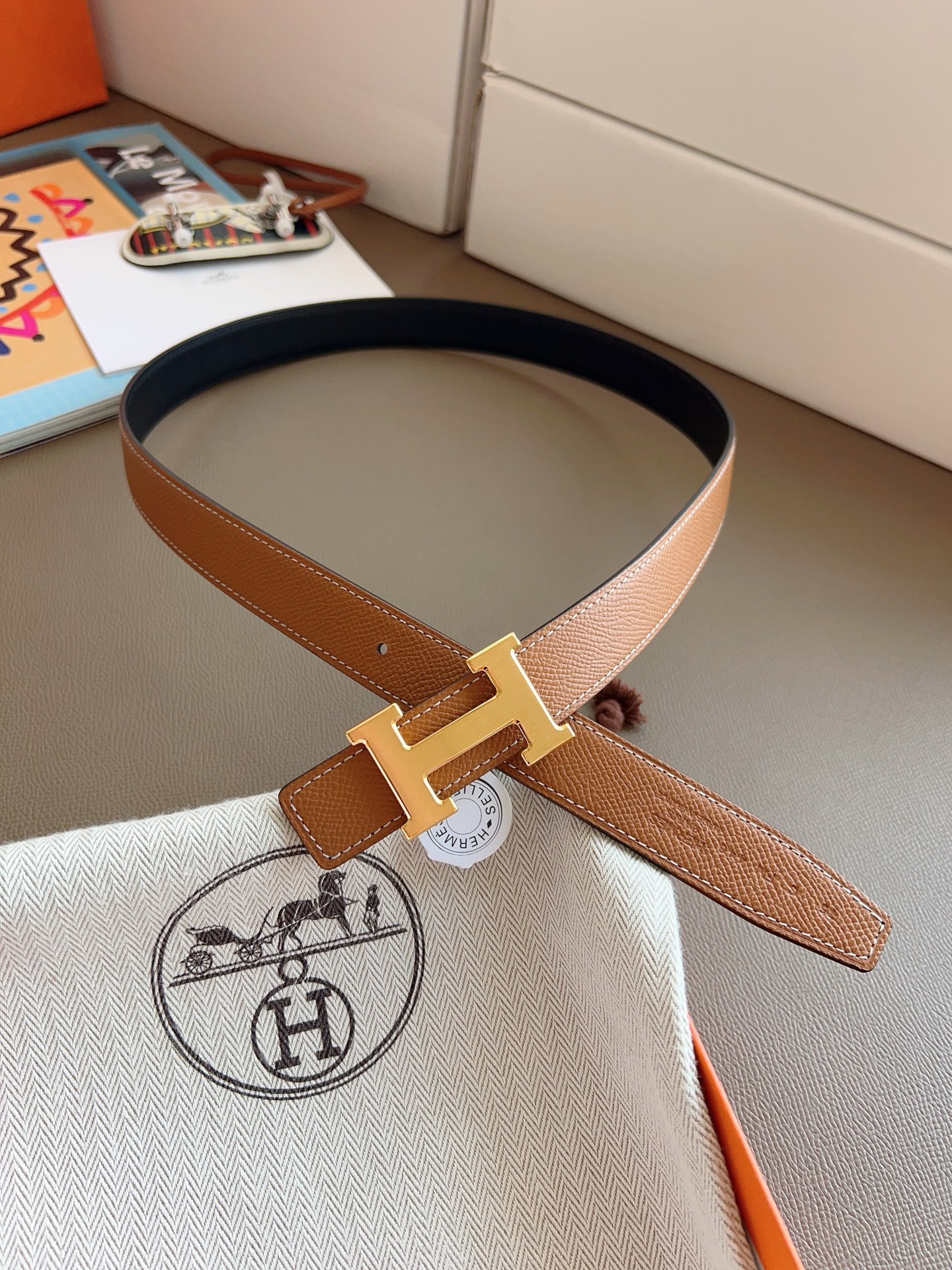 Hermès 2025 New Women's Double-Sided Belt 2.4cm Width