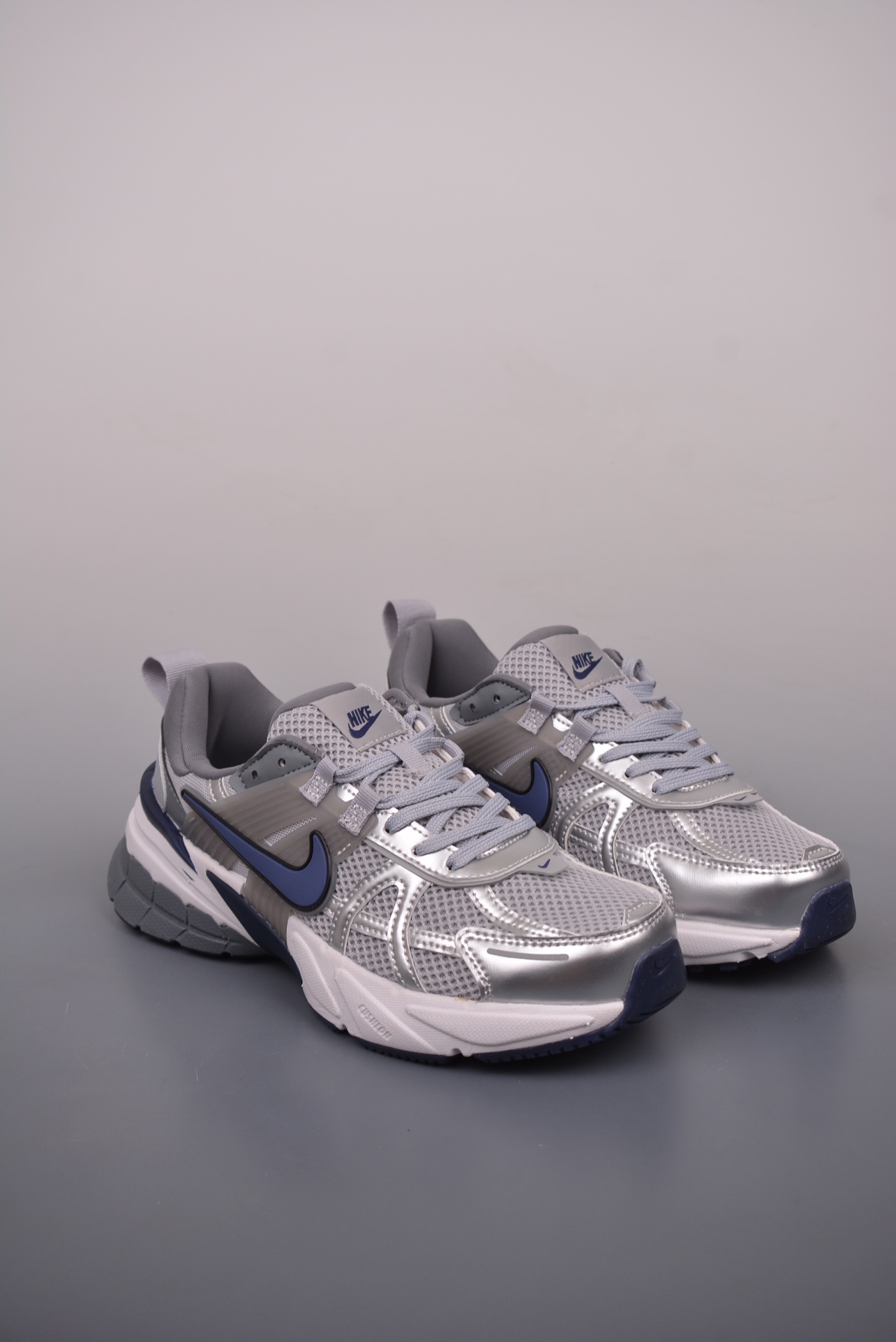 Nike Wmns V2K Runtekk Low Liquid Silver Grey Blue HJ4497-002
