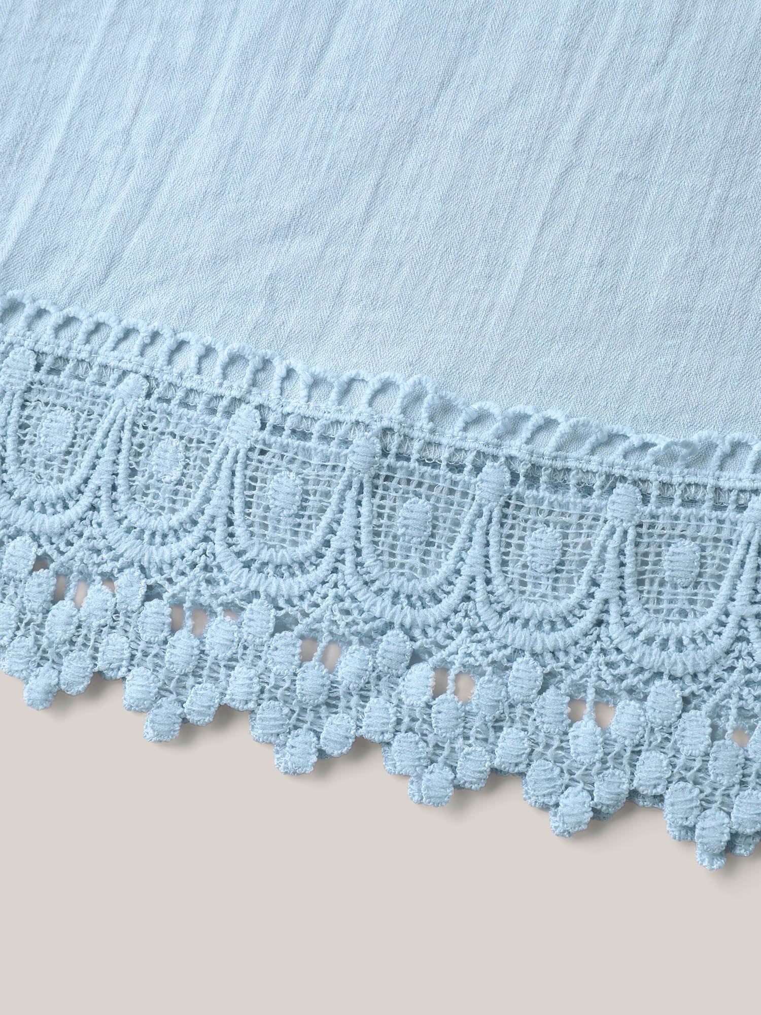 Lace Trim Spliced Solid Blouse