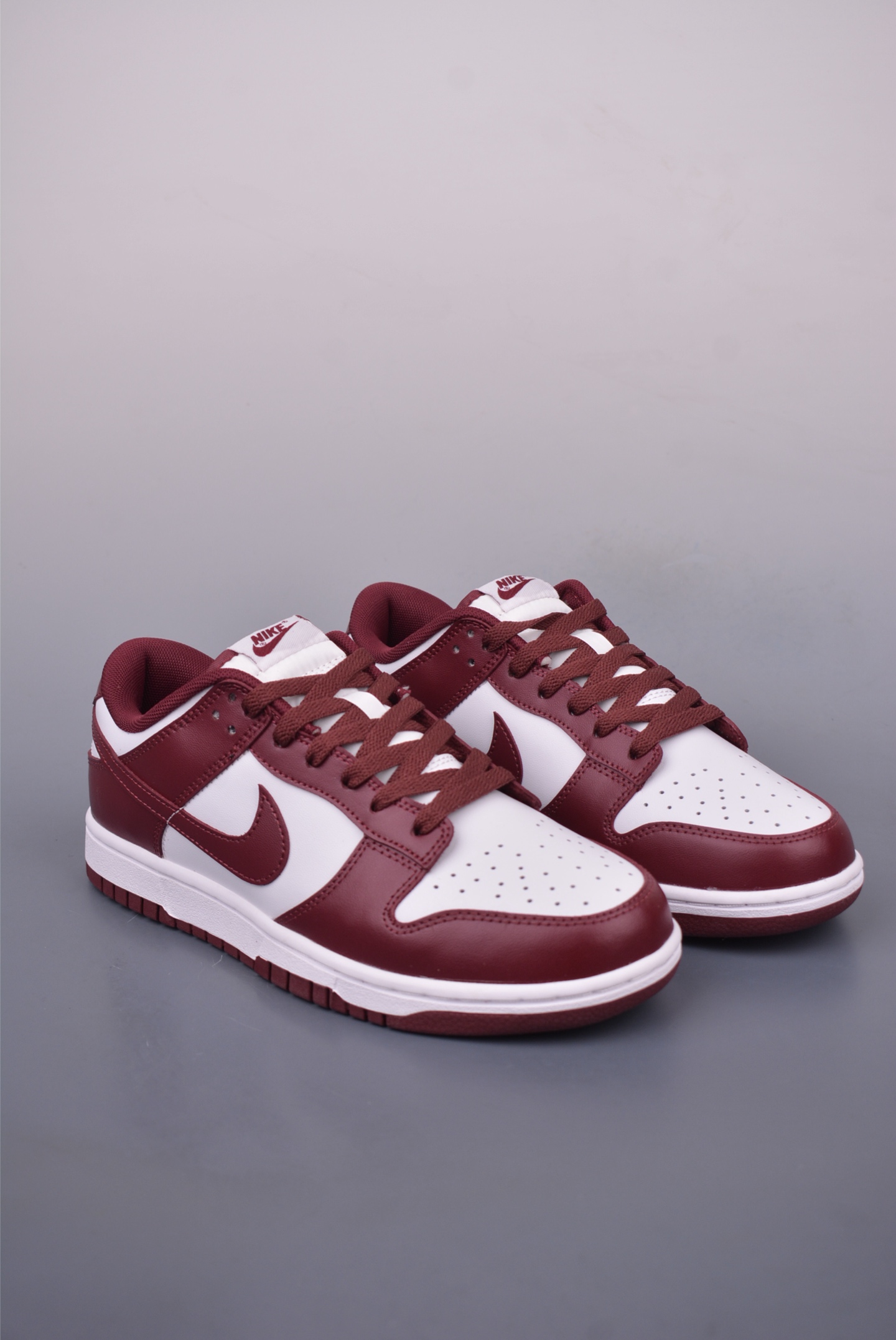 Nike SB Dunk Low Pro PRM sneakers 