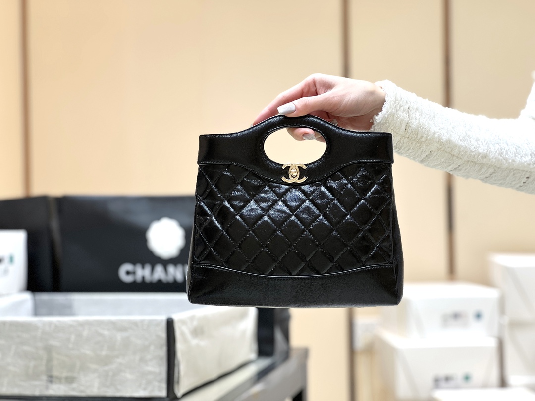 Chanel 24S mini 31bag AS4133 00148
