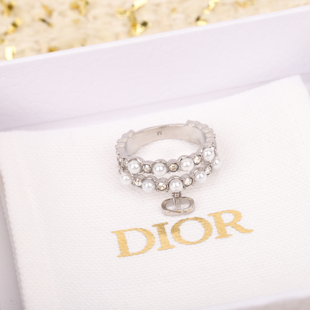 Dior pearl and diamond ring