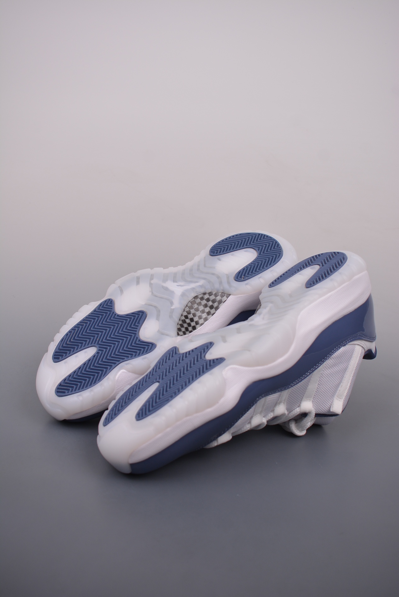 Nike Air Jordan 11 Retro Low Diffused Blue FV5104-10