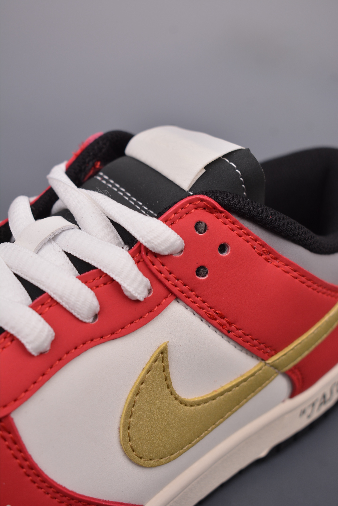 power ranger says Nike dunk low NAS Zack ZZ1998-001