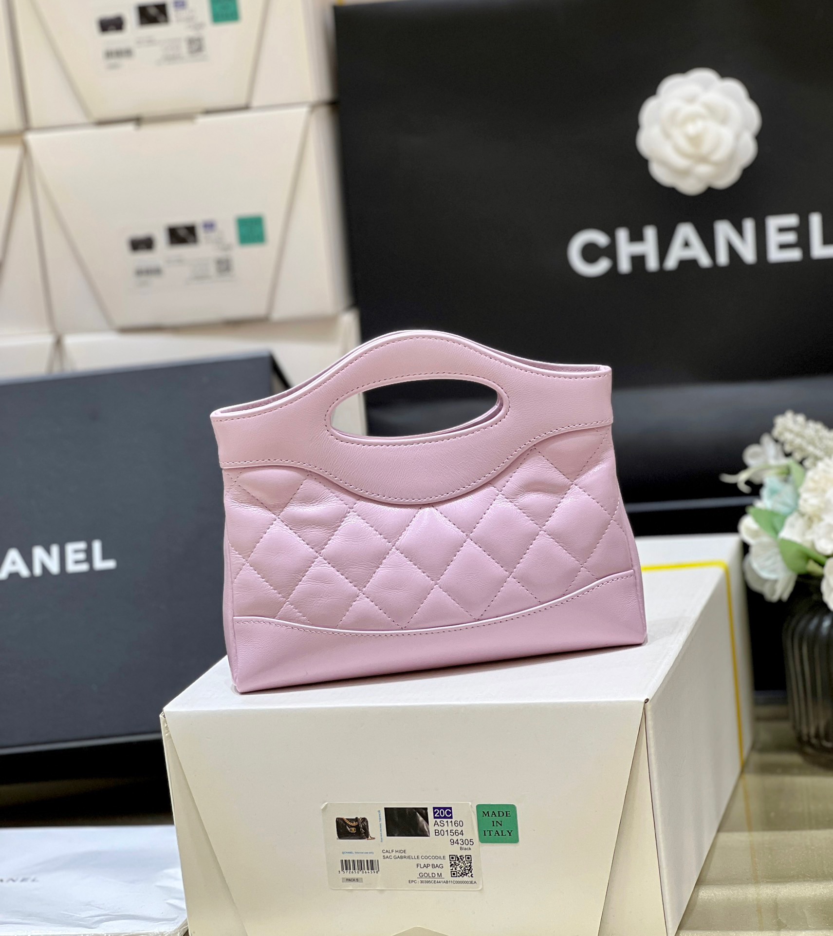 Chanel 24S 31bag nano AP3656 00118