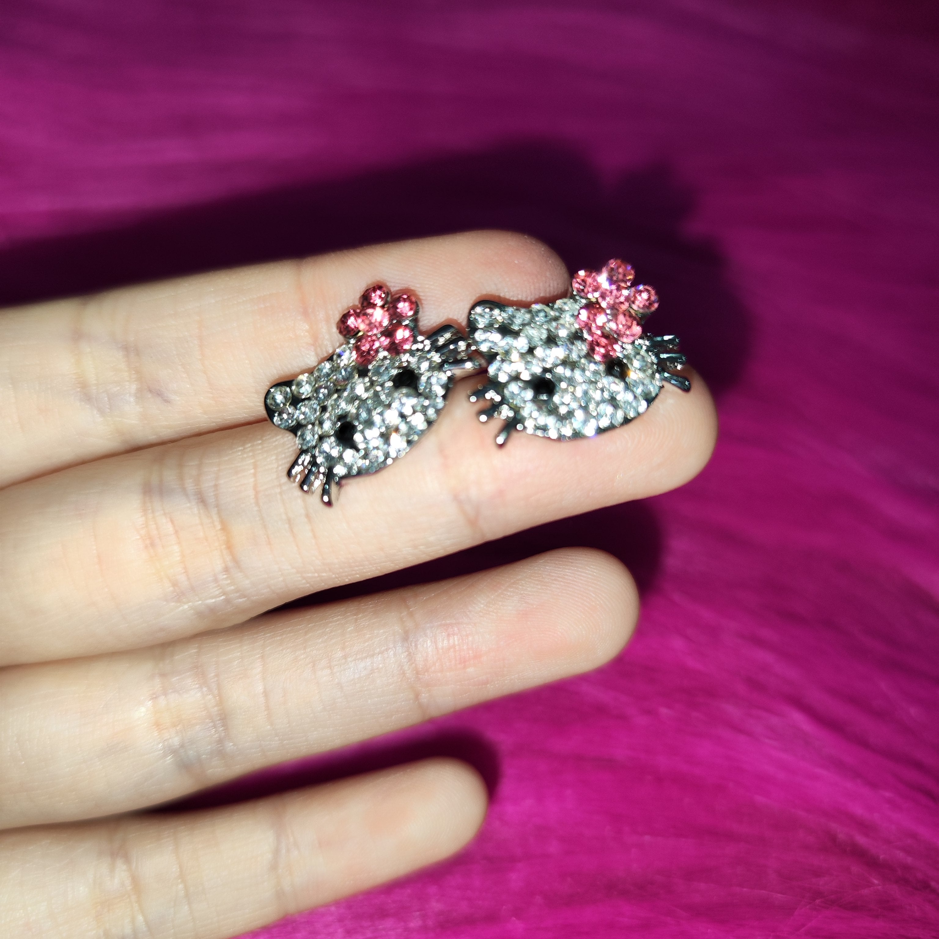 Hellokitty Rhinestone Earrings | 2 Count (Pack of 1)