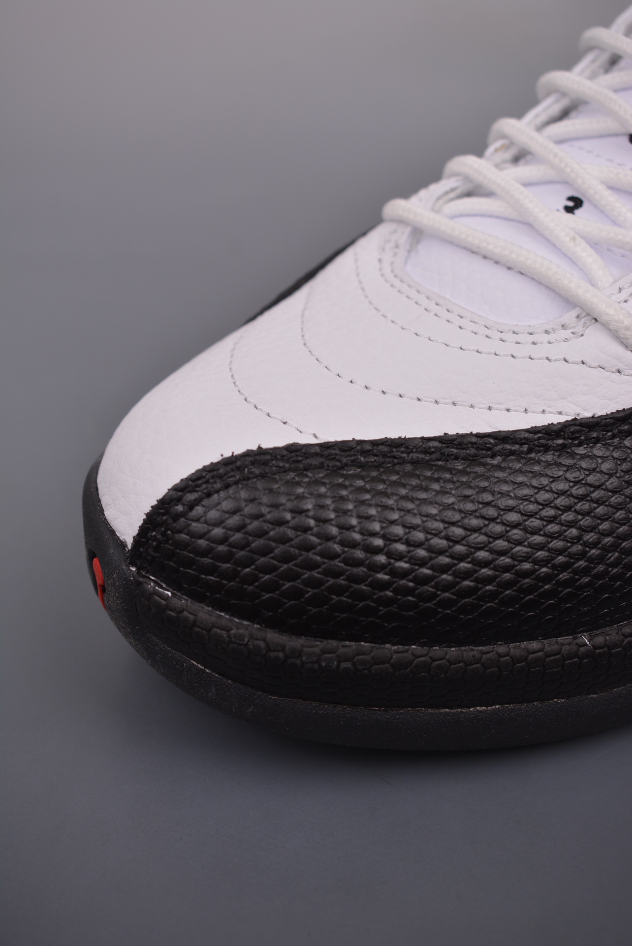 Air Jordan 12 Retro AJ12 White Black 130690-125