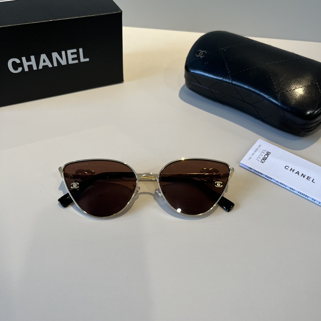 Chanel round frame sunglasses