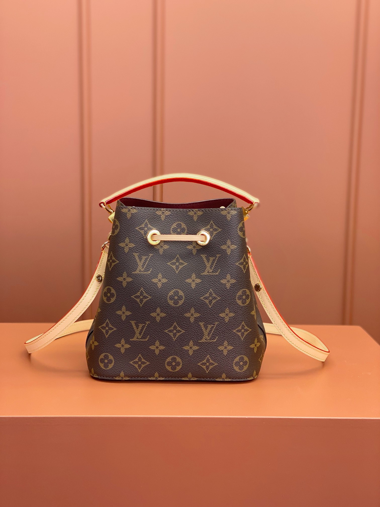 Louis Vuitton NÉONOÉ BB Bag M46581
