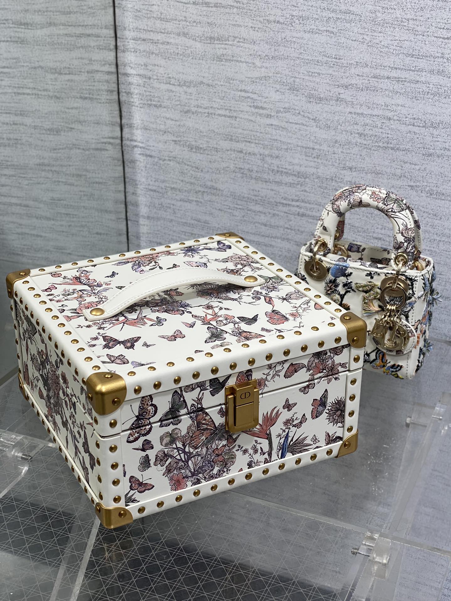 Dior LadyDior ultra-mini limited edition set collection level