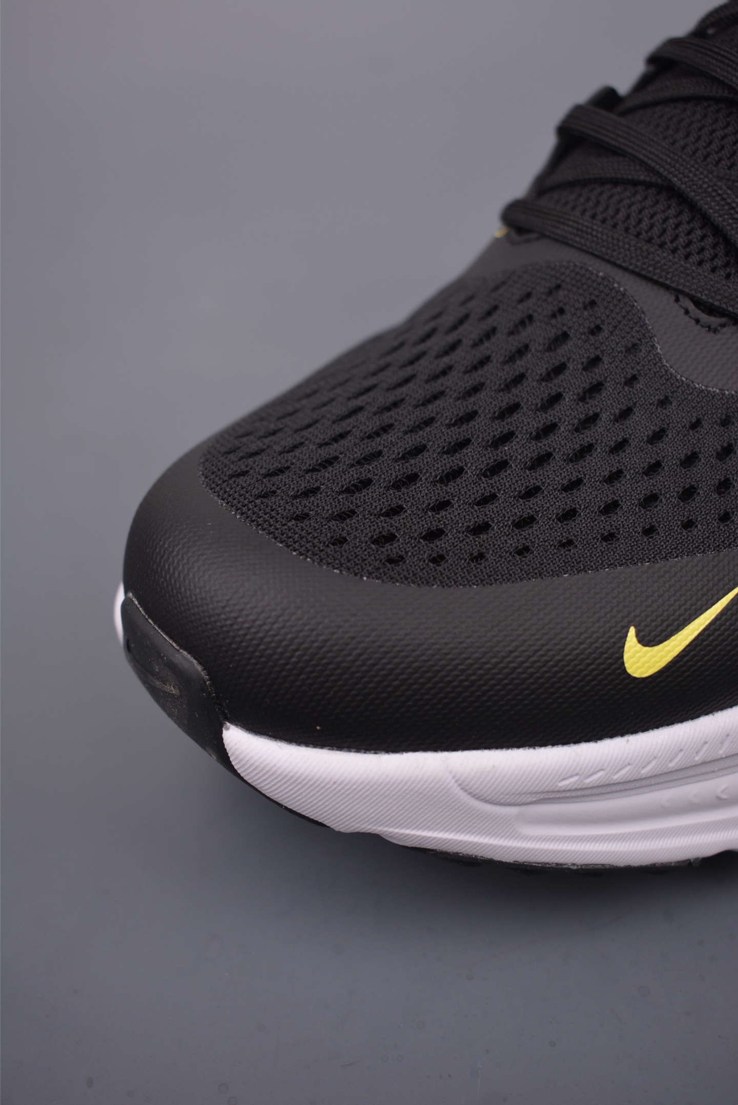Nike Air Zoom Vomero 18X Black White Blue  HM2519-372