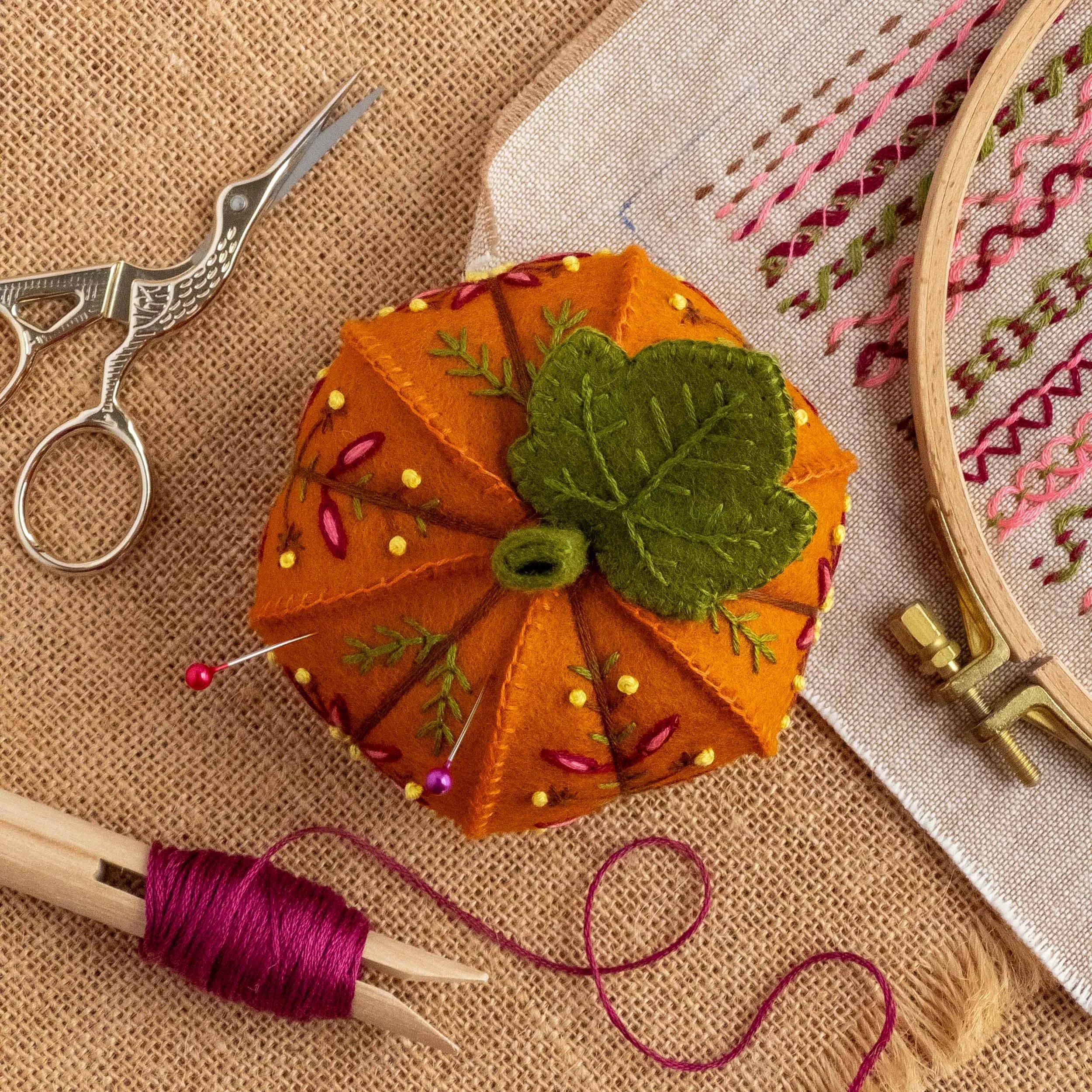 🔥LAST DAY 50% OFF🔥DIY Pumpkin Embroidered Felt Ornament Kit