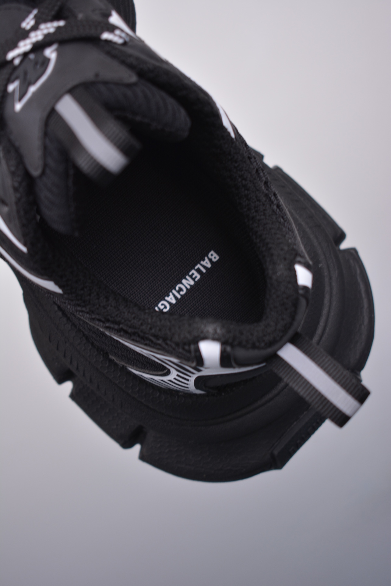 BALENCIAGA 3XL Sneakers Black and White