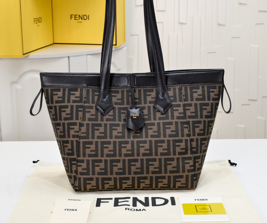 FENDI Origami Classic Monogram Folding Bag 6654